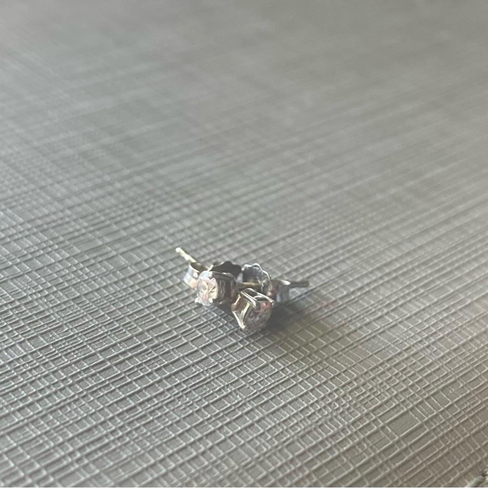 Alluring Body Diamond Solitaire Earrings